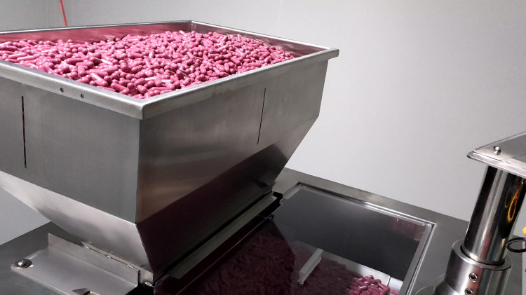 西泰克12通道膠囊檢重秤稱重視頻-膠囊逐粒稱重